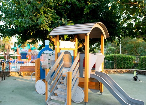 Camping Mas de Pierredon 5* - 62