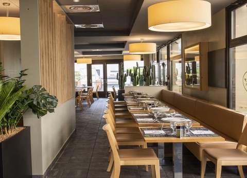 Nouvel An gourmand et pétillant au coeur de Tours avec soirée DJ - 3* - 24