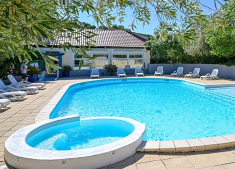 Flower Camping Le Fondespierre 3* - 14