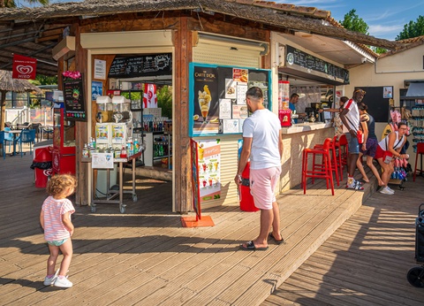 Camping Le Clos Virgile 4* - 38