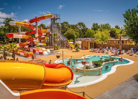 Camping Riez à la vie 4* - 2