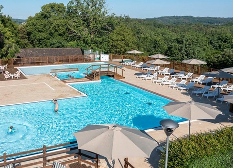 Camping Romanée - Les Grottes De Roffy 4* - 2