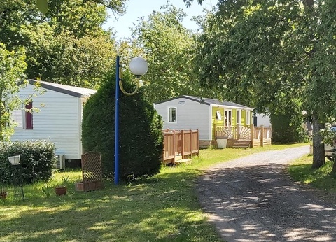 Camping Val de l'Eyre, 4* - 9