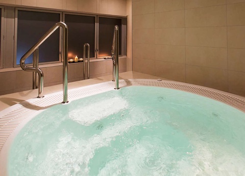 Escapade amoureuse avec spa, champagne et gourmandises à Rennes - 4* - 3