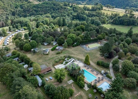 Camping Les Gorges Du Chambon - Ciela Village, 4* - 69