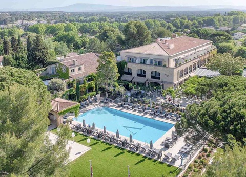 Séjour luxe et détente près de Saint Rémy de Provence - 5* - 2