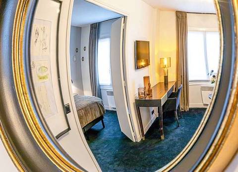 Ambiance feutrée pour un séjour au bord du Parc Saint Cloud - 3* - 12