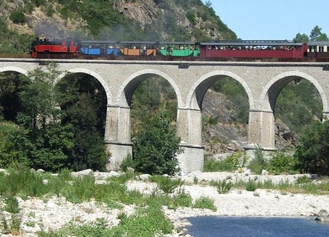 Camping La Clémentine 4* - 37