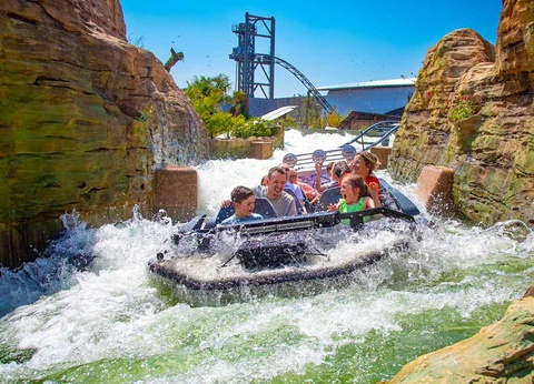 Hôtel Campanile 3*- Hôtel + billets - 2