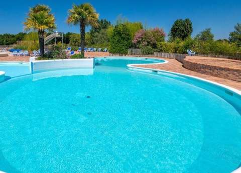 Camping Les Bois du Bardelet, 5* - 2