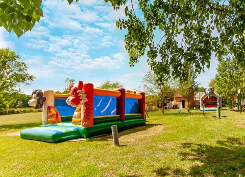 Camping les Etangs du Plessac 4* - 48