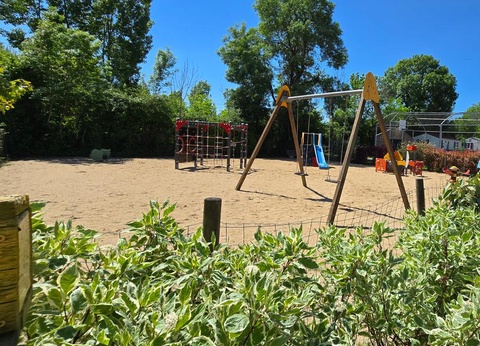 Camping Les Mancellieres, 4* - 11