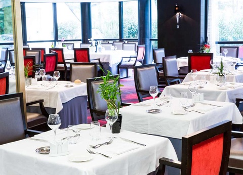 Soirée d'exception à Toulouse avec dîner spécial et soirée dansante pour le Nouvel An 2026 - 4* - 8