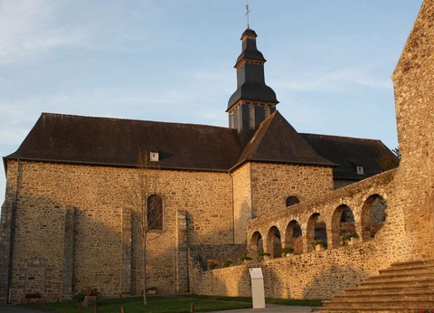 Détente et gastronomie dans une ancienne abbaye près de Saint-Malo - 4* - 12