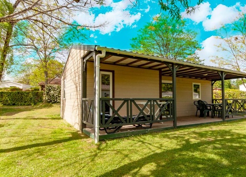 Camping les Etangs du Plessac 4* - 47