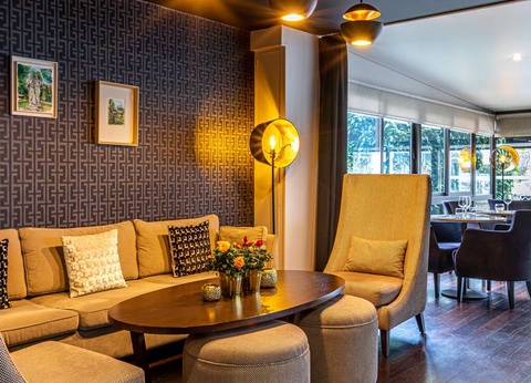 Ambiance feutrée pour un séjour au bord du Parc Saint Cloud - 3* - 13