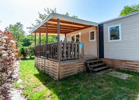 Camping les Etangs du Plessac 4* - 70