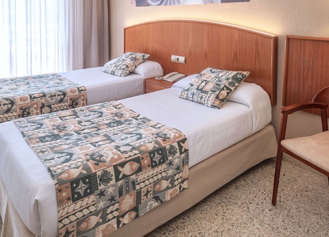 La Costa Brava en demi-pension incluse, à lloret de Mar - 4* - 18