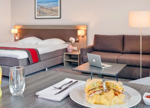 Citytrip et confort : nuit avec petit-déjeuner près de Rotterdam - 4* - 22