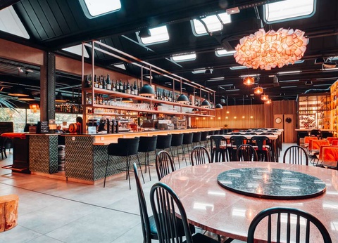 Réveillon du Nouvel An à Nîmes avec dîner spécial et soirée dansante - 3* - 2