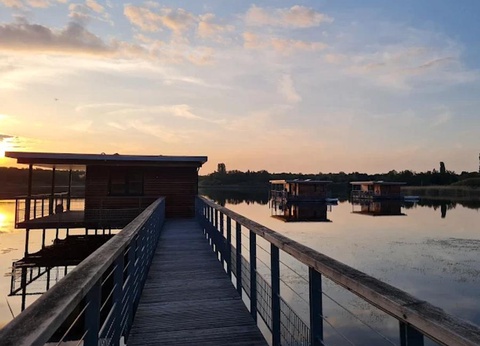 Camping La Tour Du Stock, 3* - 4