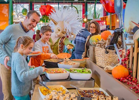 Hôtel Campanile 3*- Hôtel + billets - 12