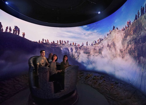 À La conquête des volcans en Auvergne avec entrées à Vulcania (27 minutes en voiture) - 3* - 13