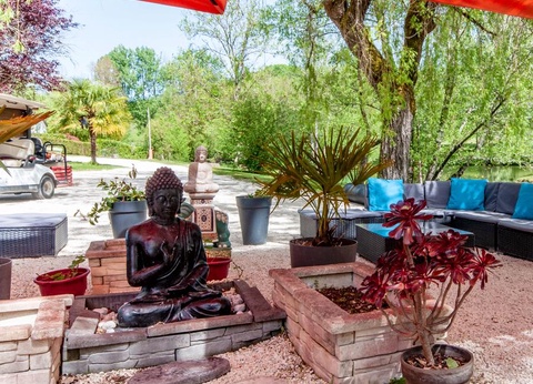 Camping les Etangs du Plessac 4* - 39