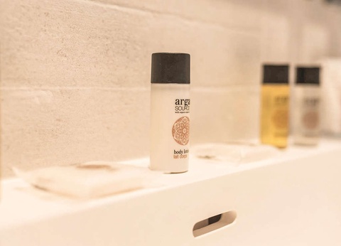 Escapade 4* près d'Avignon dans un batîment du XVIIIème - 4* - 24