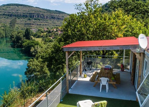 Camping de La Cascade, 4* - 8