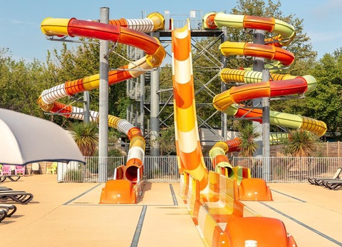 Camping Chateau de Fonrives, 5* - 7