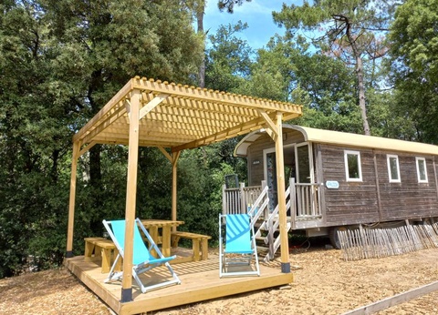 Camping Parfums d'Eté 4* - 54