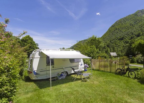 Flower Camping Pyrénées Natura, 4* - 28