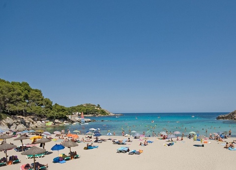 Forfait BEACH CLUB FONT DE SA CALA 4* - 8