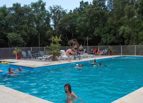 Camping Le Sous Bois, 4* - 8