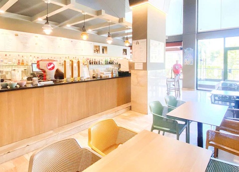 Découvrez Salou dans un appartement avec billets à PortAventura Park et Ferrari Land - 4* - 12