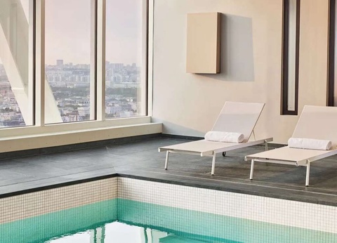 Séjour romantique avec champagne perché à 140 mètres - 4* - 18