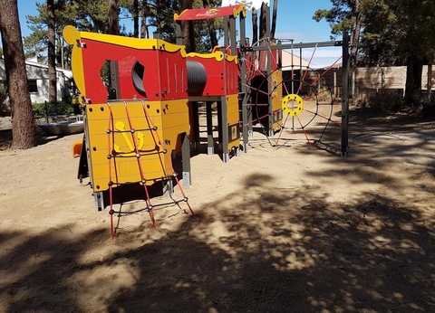 Camping Les Pins d'Oléron, 4* - 7