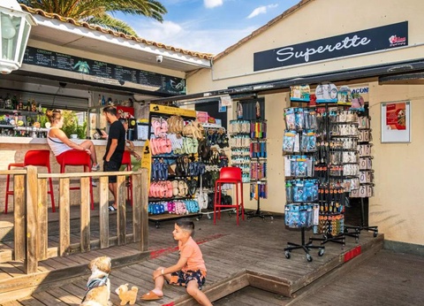 Camping Le Clos Virgile, 4* - 219