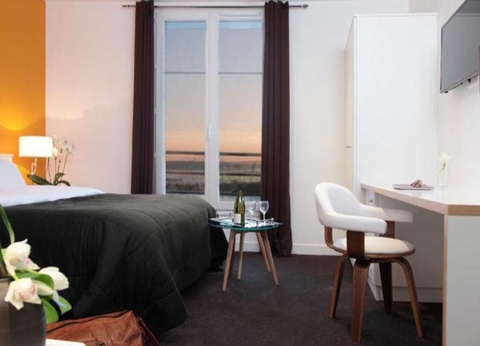 Séjour au vert avec chambre vue sur la Seine - 2* - 21