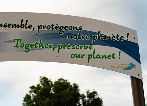 Camping Les Bords de Loue, 3* - 91