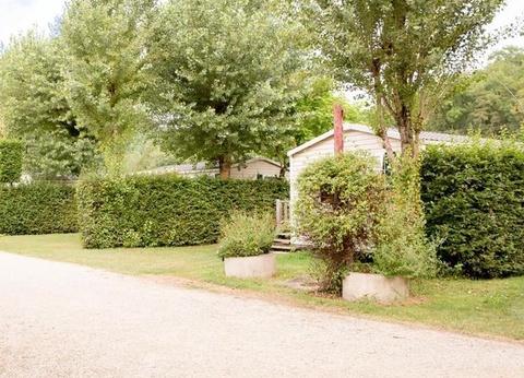 Camping Le Pont de Mazerat, 4* - 51