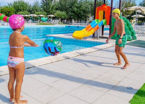 Stork Family Camping Village, 4* - 7