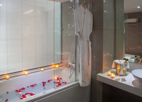 Hôtel King Evelthon Beach & Resort 5* - 7