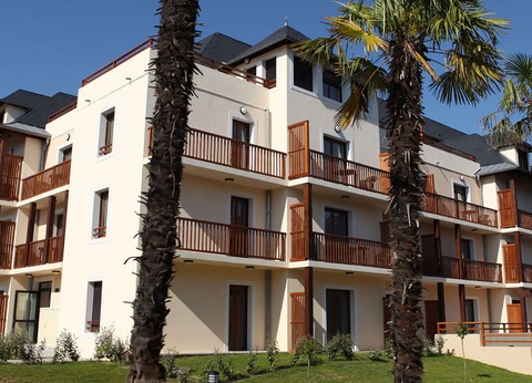 Relaxez-vous à Lourdes avec un accès au spa thermal Aquensis - 3* - 8