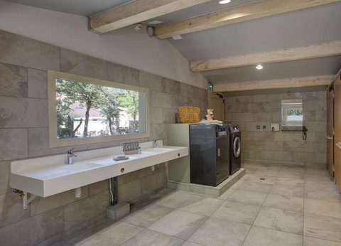 Camping Abri de Camargue, 4* - 69