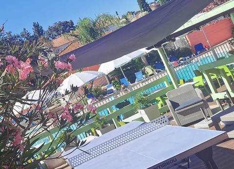 Camping Les Lauriers Roses, 4* - 8