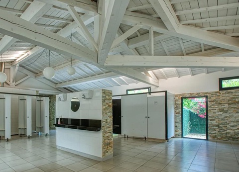 Camping Les Pins, 4* - 34