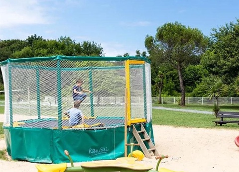Camping Le Ruisseau des Pyrénées, 5* - 29