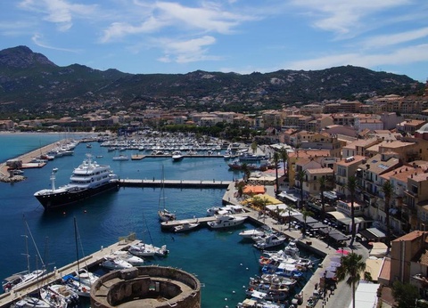 Camping Les Castors, 4* - 76